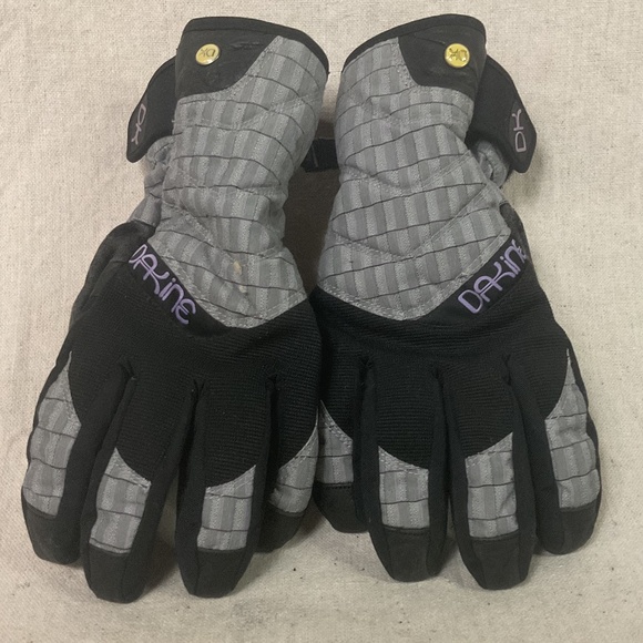 Dakine Gortex  and Genuine Leather Winter Gloves for Ladies size M - Picture 1 of 5